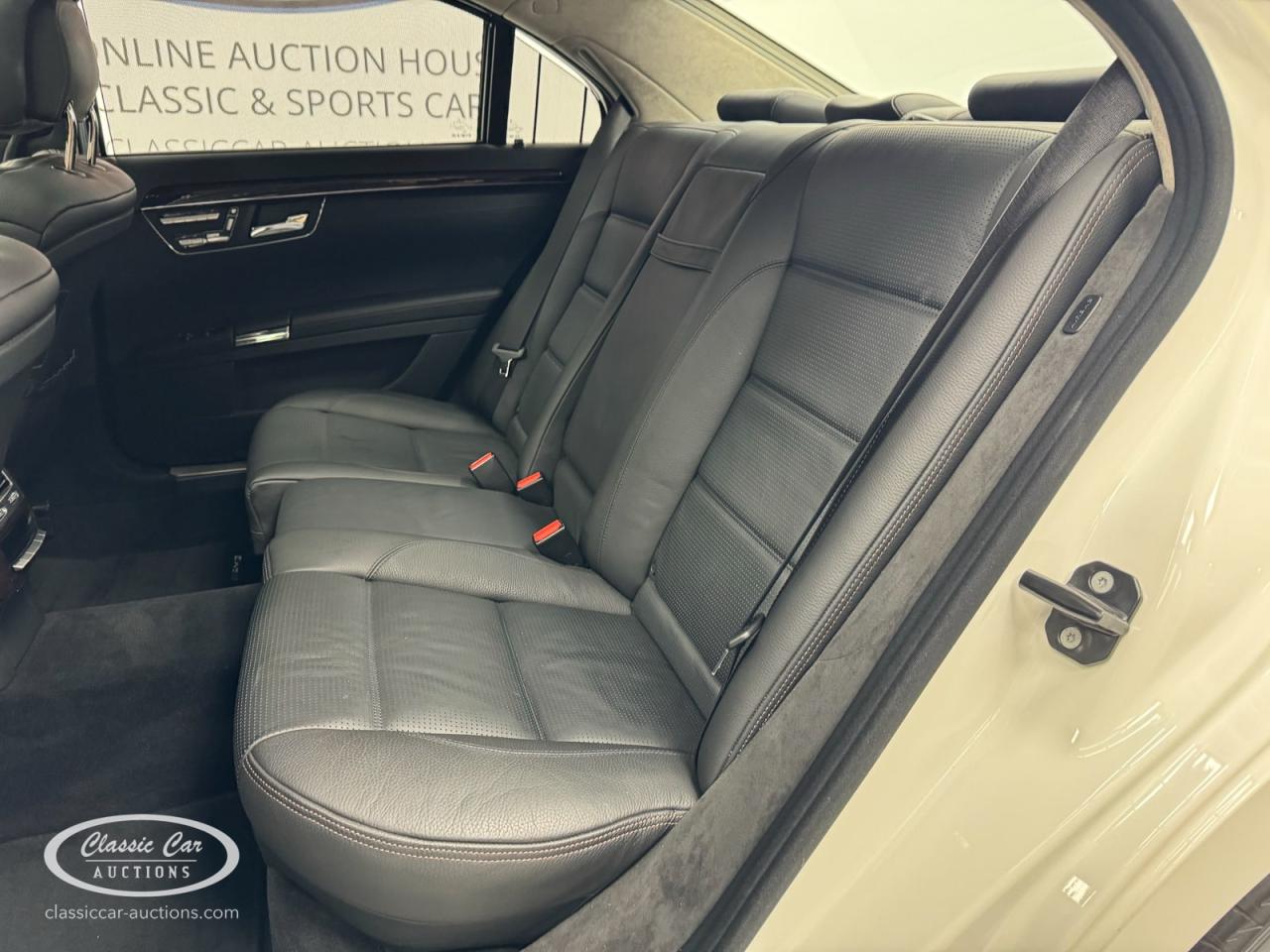 2011 Mercedes - Benz S63