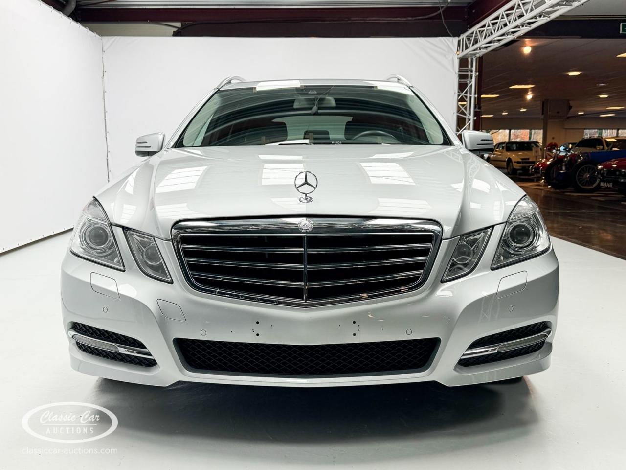 2011 Mercedes - Benz E350