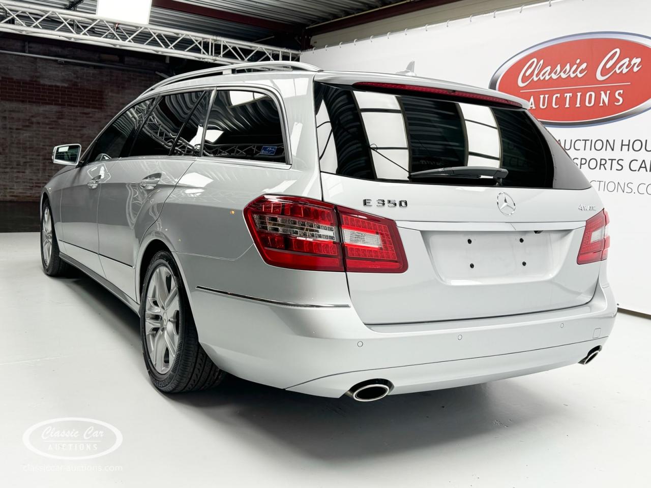 2011 Mercedes - Benz E350