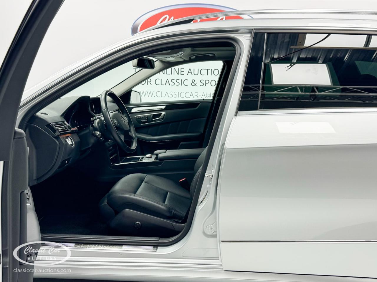 2011 Mercedes - Benz E350