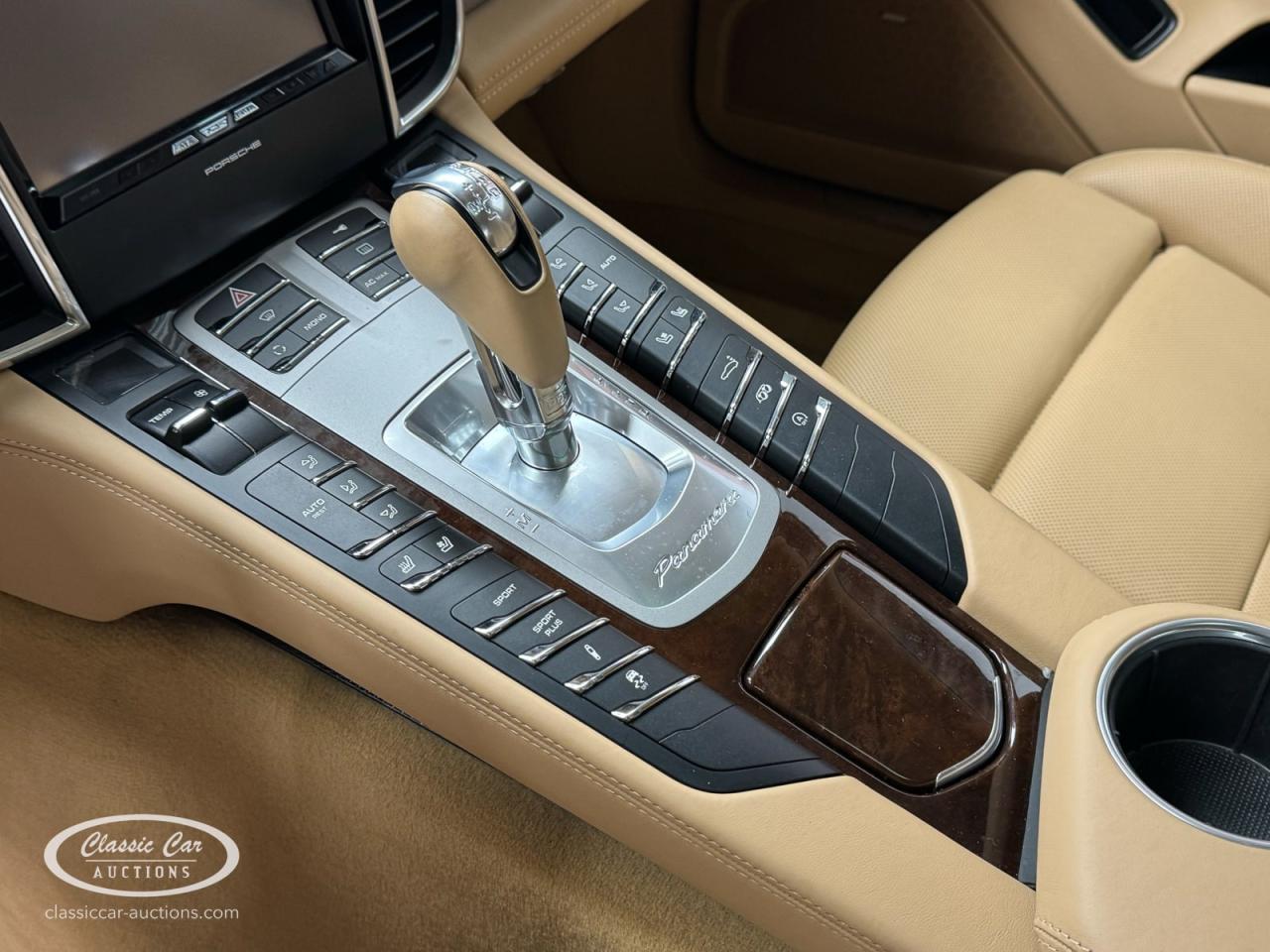 2011 Porsche Panamera