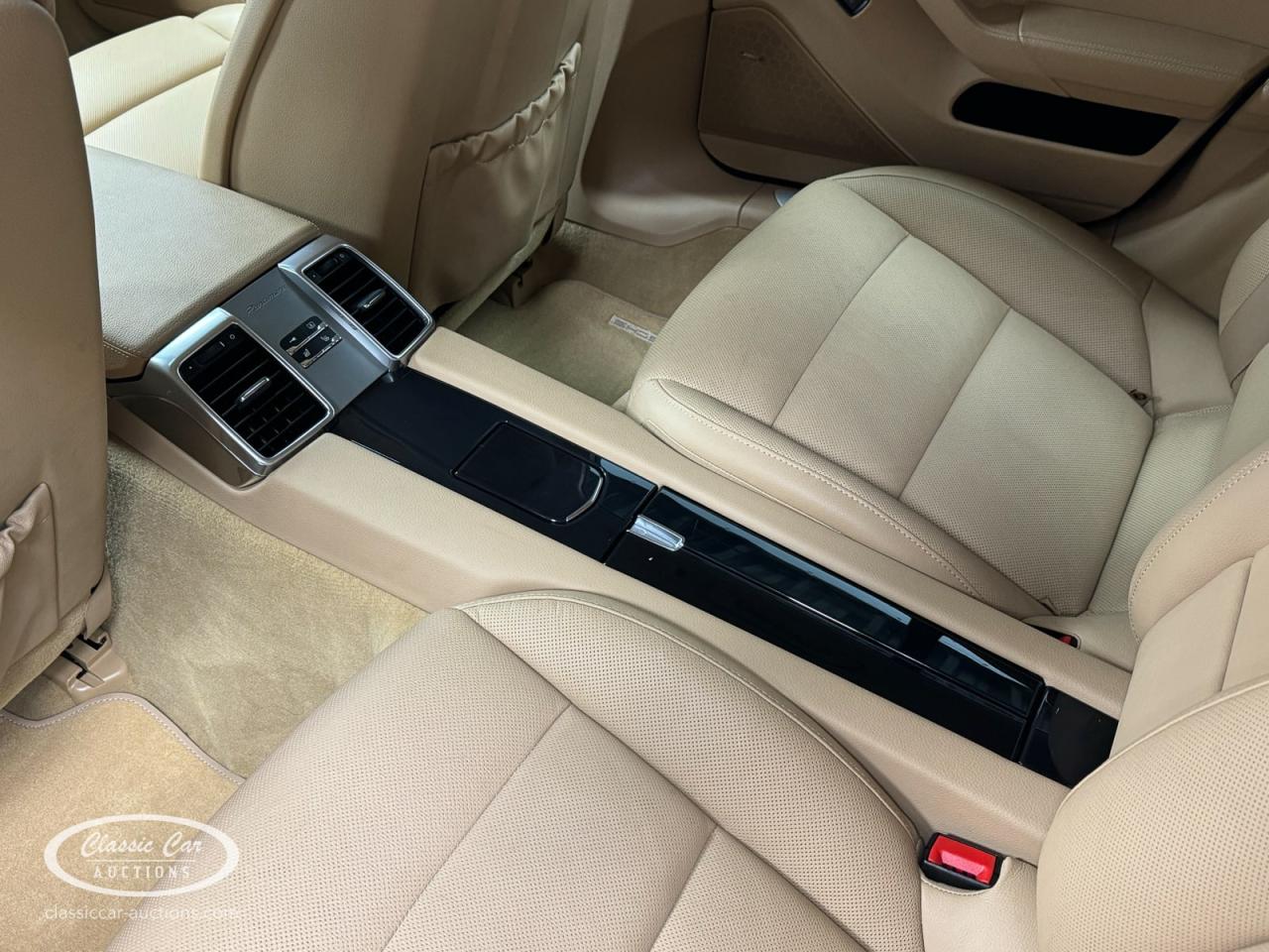 2011 Porsche Panamera