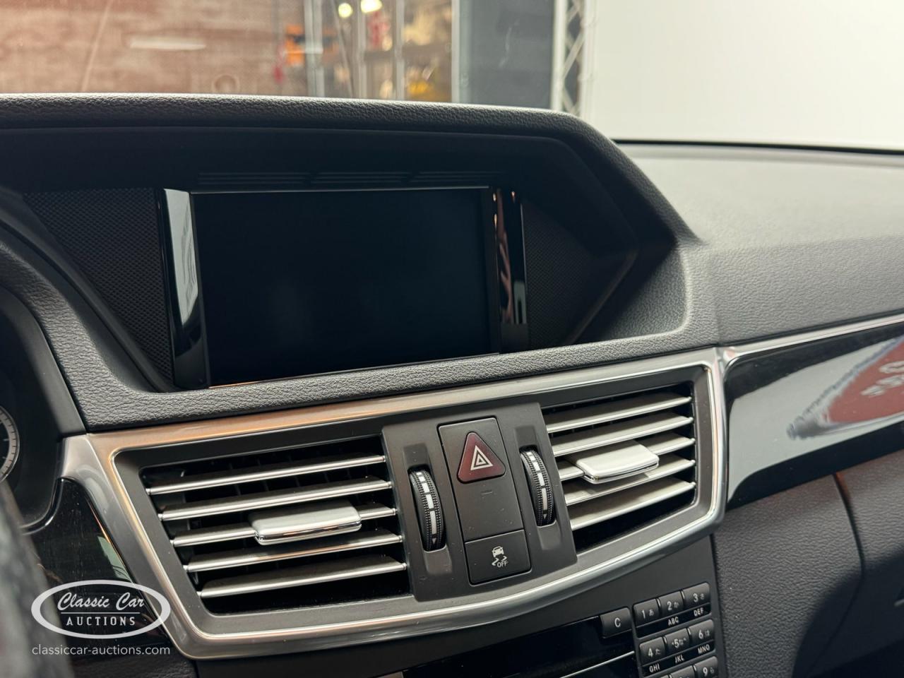 2010 Mercedes - Benz E550