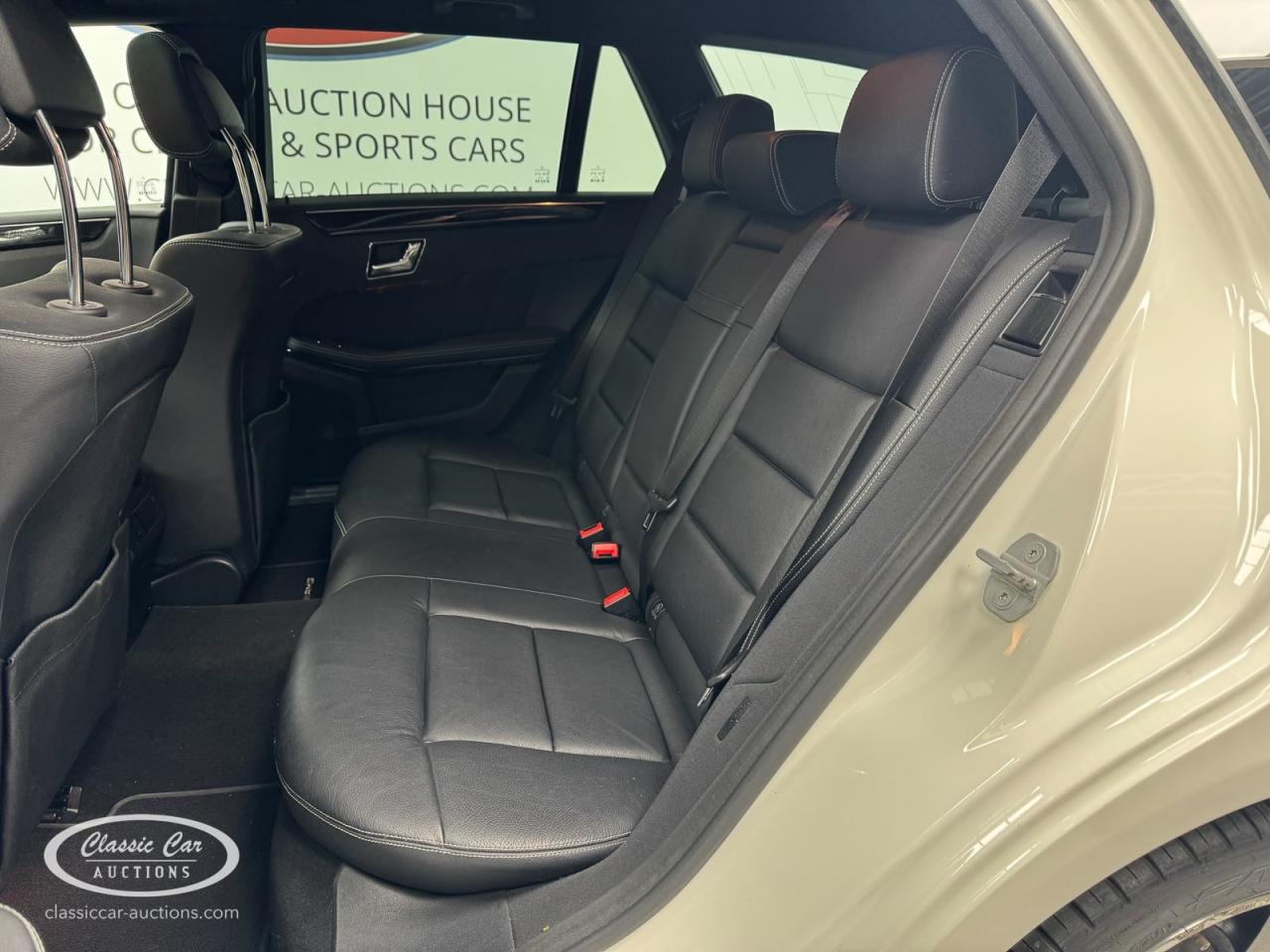 2010 Mercedes - Benz E550