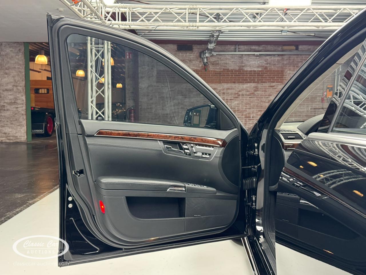 2008 Mercedes - Benz S63