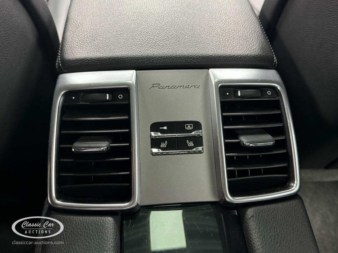 2010 Porsche Panamera