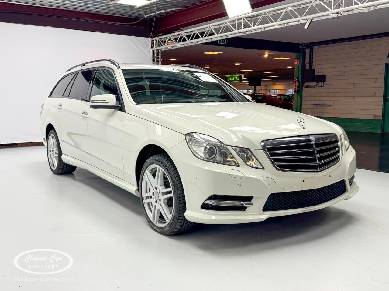 2010 Mercedes - Benz Estate E500