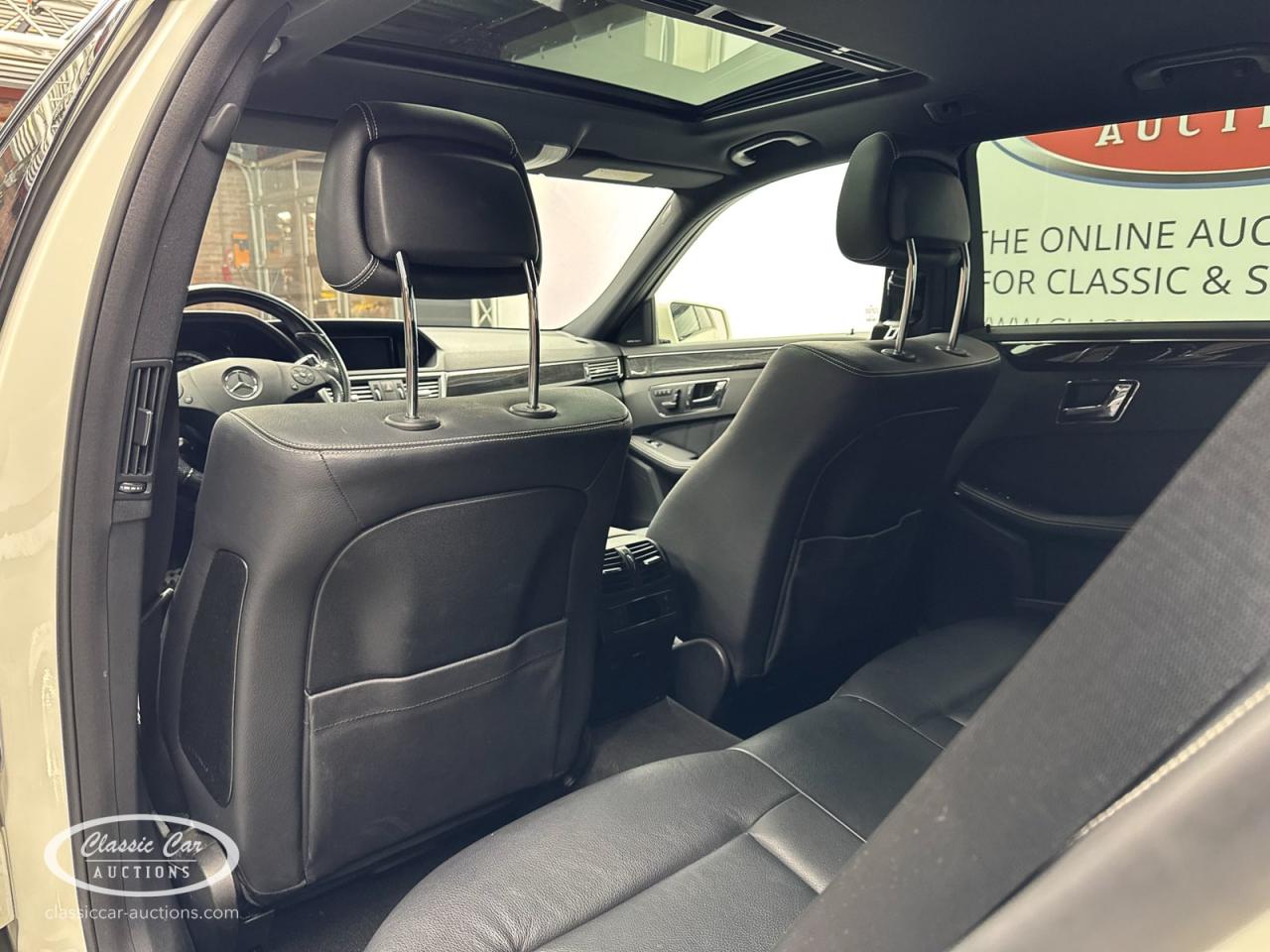 2010 Mercedes - Benz Estate E500