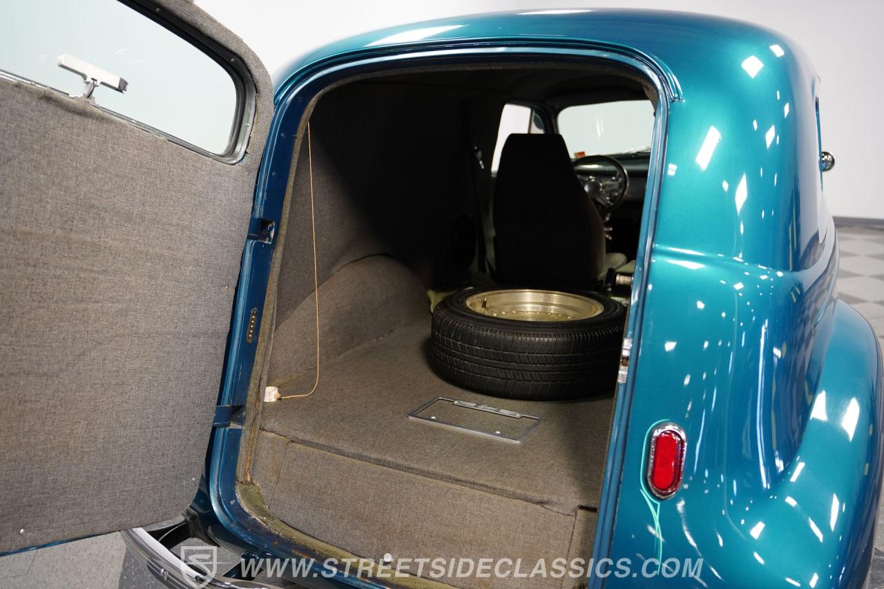 1940 Chevrolet Deluxe Sedan Delivery