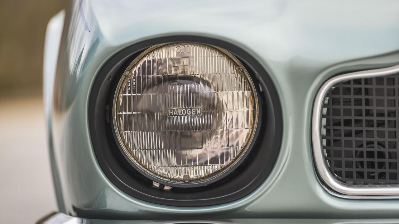 1980 Aston Martin V8 Volante