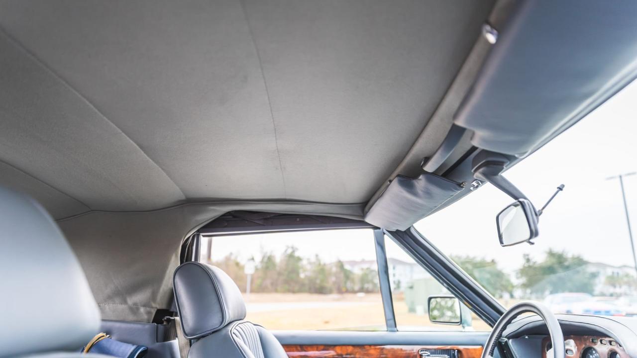 1980 Aston Martin V8 Volante