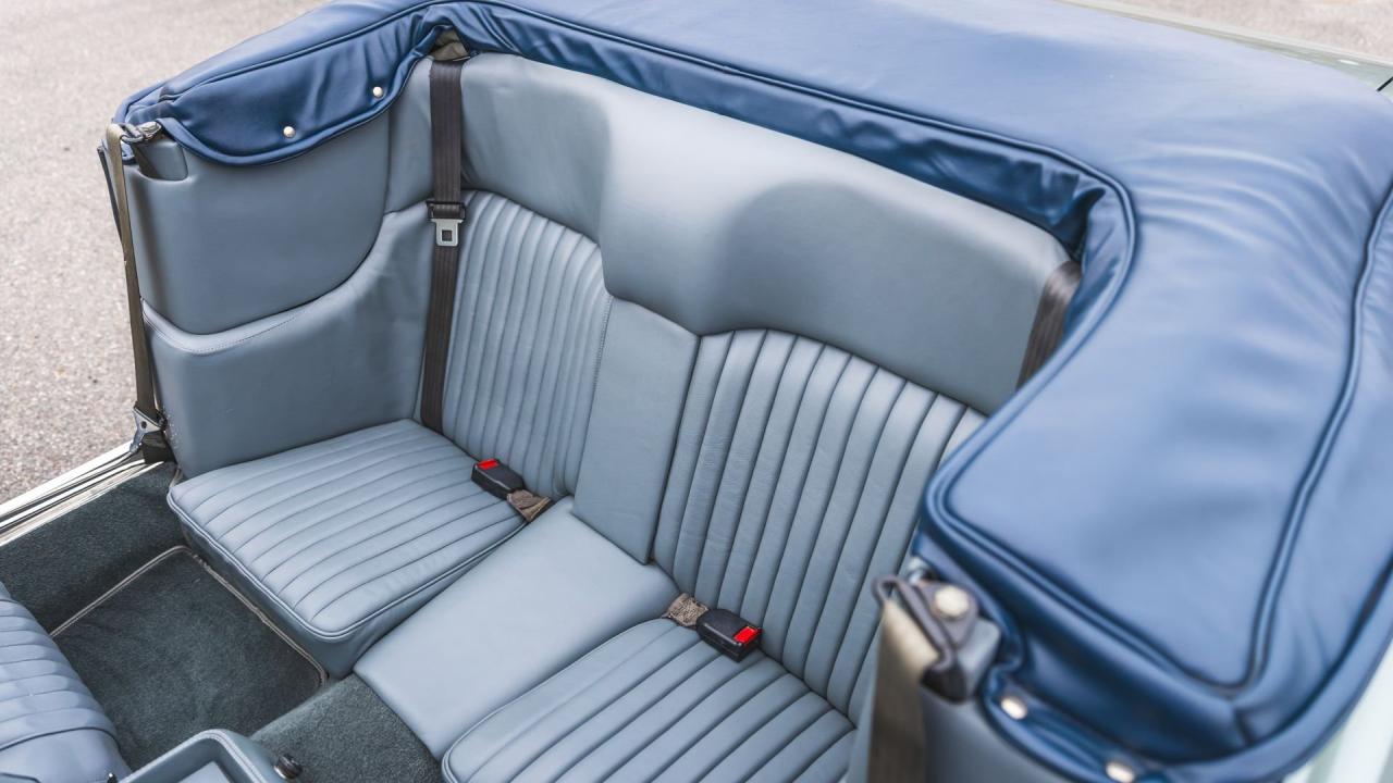 1980 Aston Martin V8 Volante