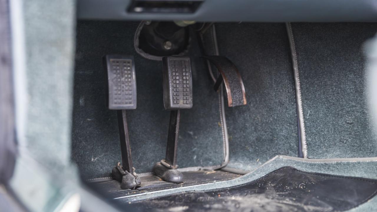 1980 Aston Martin V8 Volante