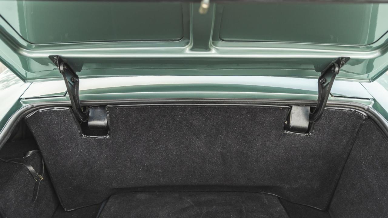 1980 Aston Martin V8 Volante