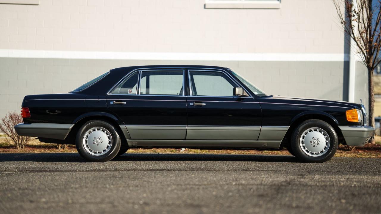 1988 Mercedes - Benz 560 SEL