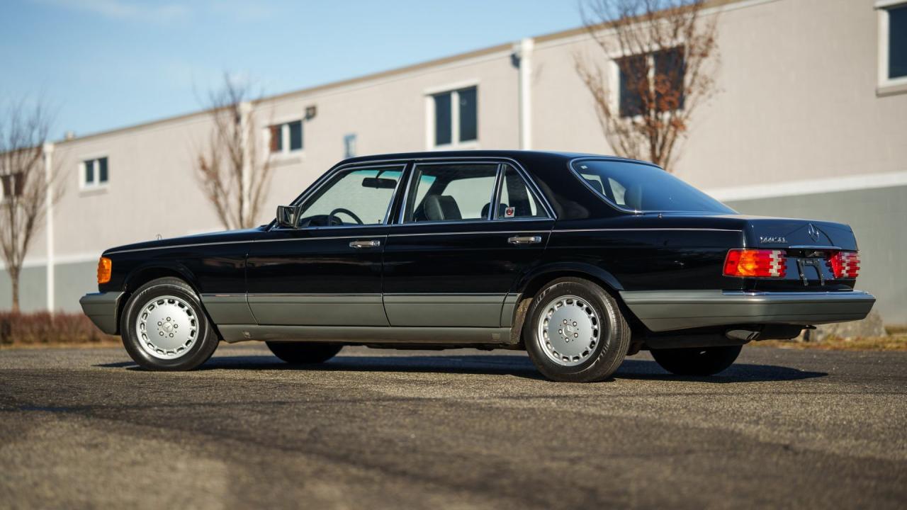 1988 Mercedes - Benz 560 SEL