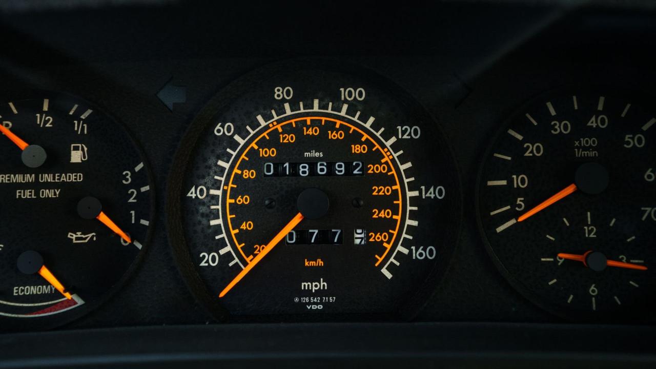 1988 Mercedes - Benz 560 SEL