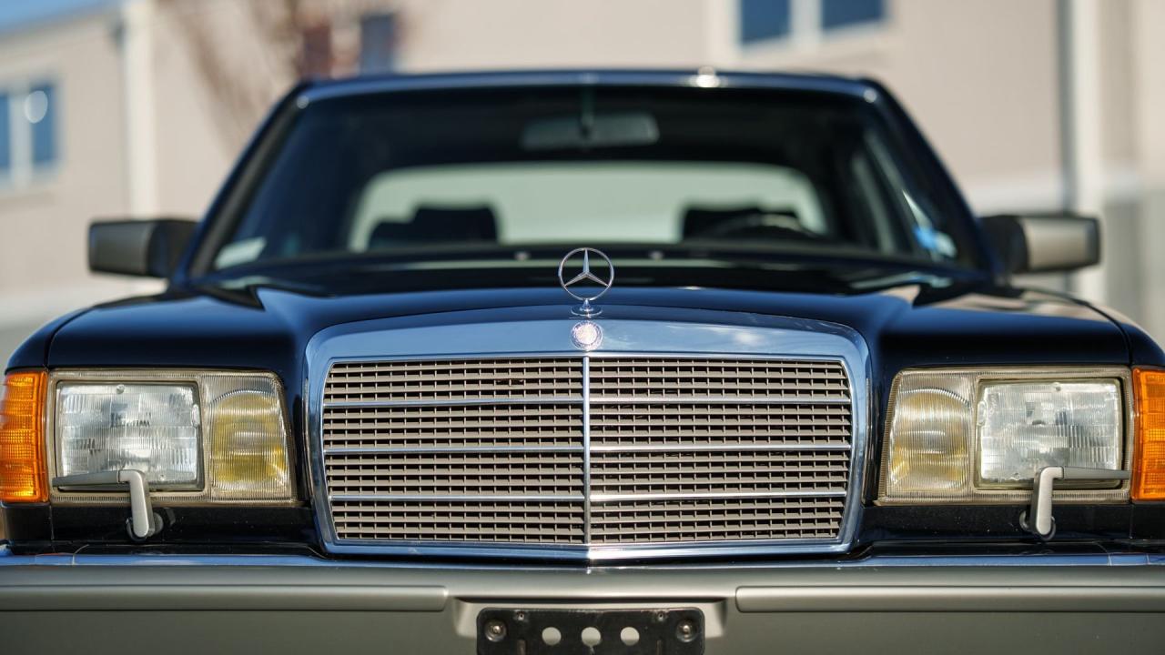 1988 Mercedes - Benz 560 SEL