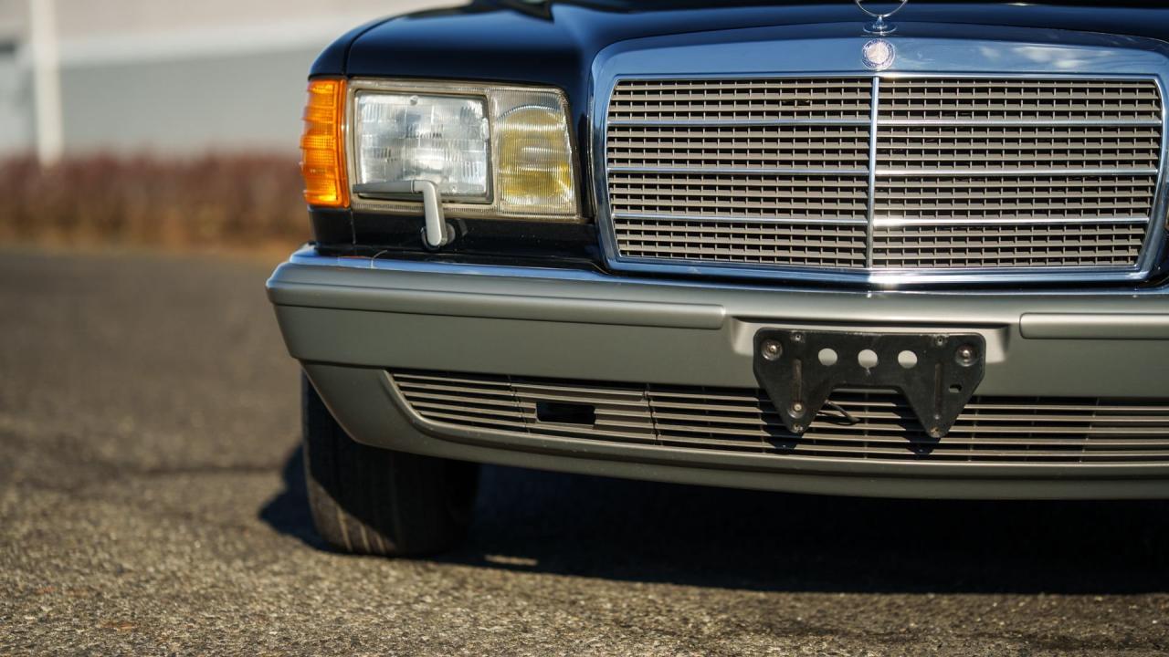 1988 Mercedes - Benz 560 SEL