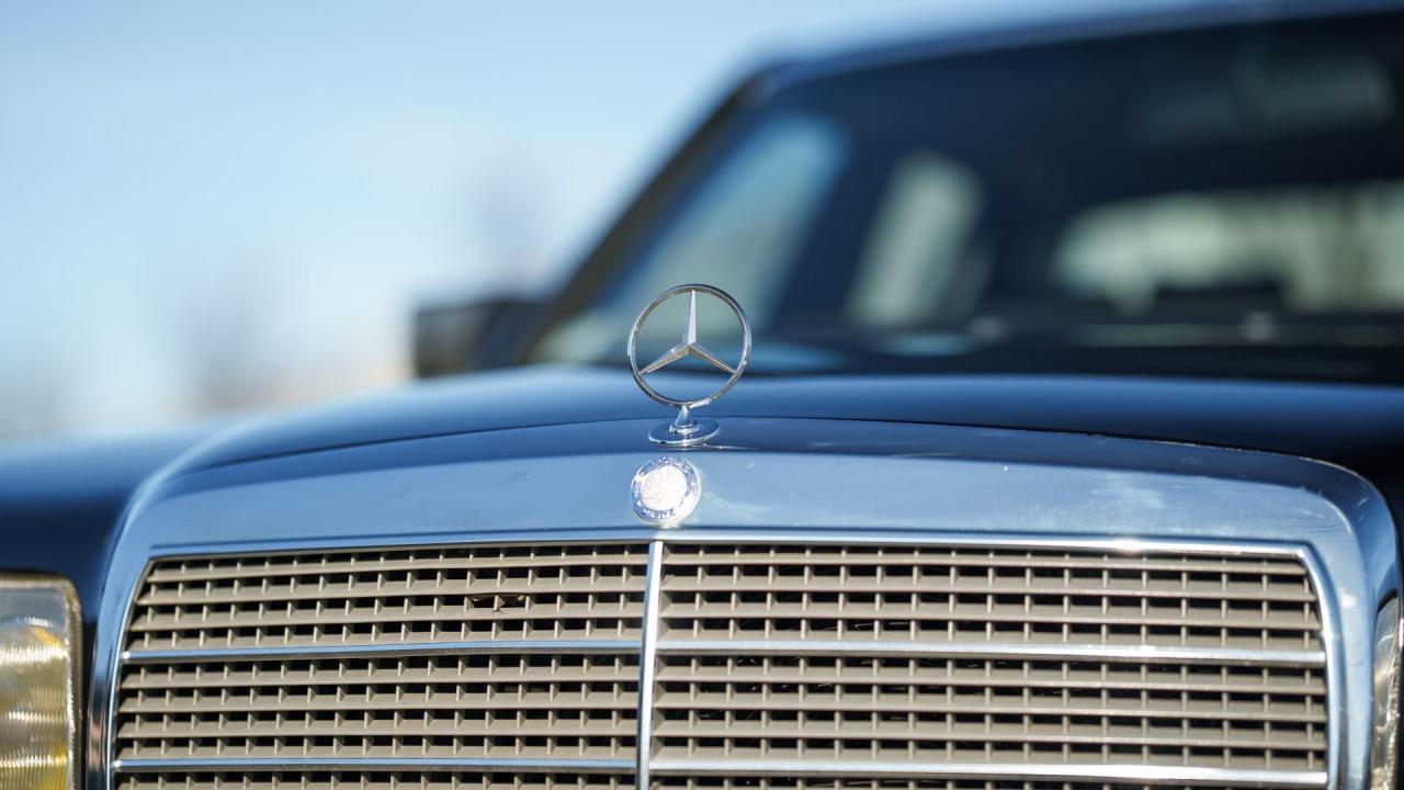 1988 Mercedes - Benz 560 SEL