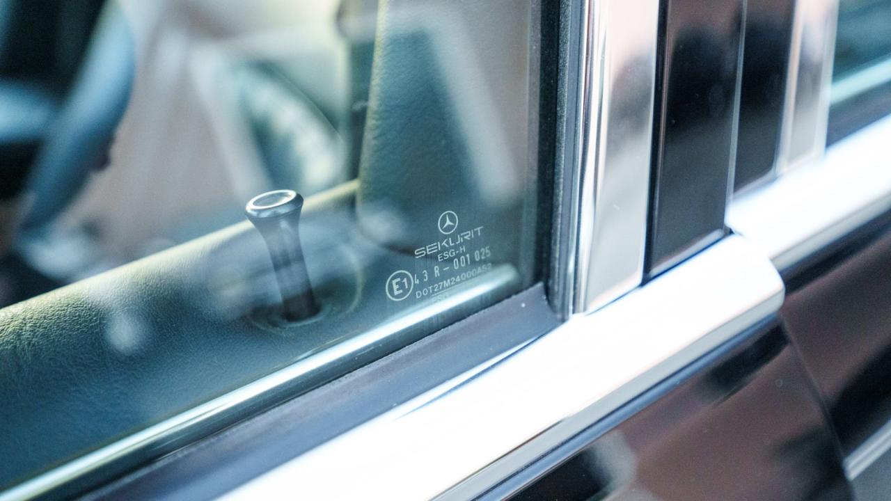 1988 Mercedes - Benz 560 SEL