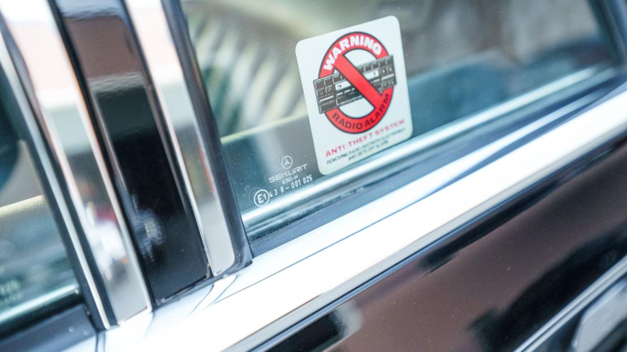 1988 Mercedes - Benz 560 SEL