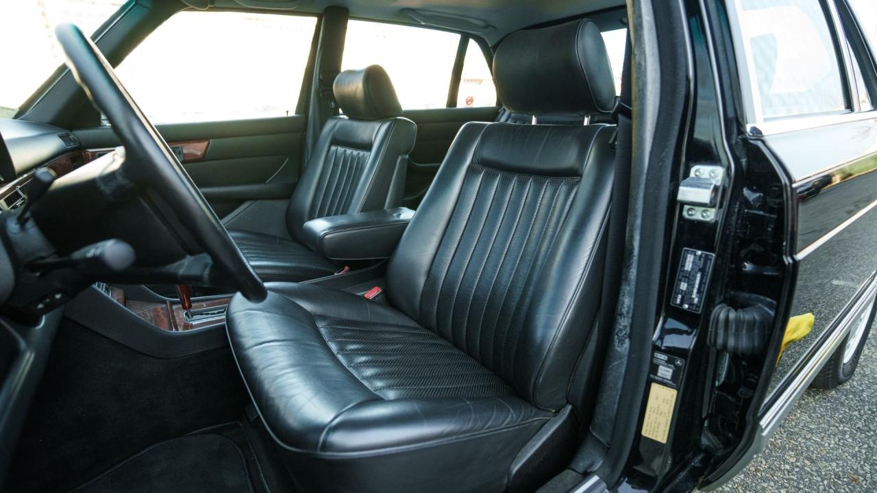 1988 Mercedes - Benz 560 SEL
