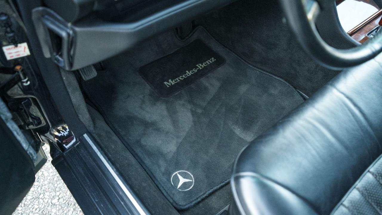 1988 Mercedes - Benz 560 SEL