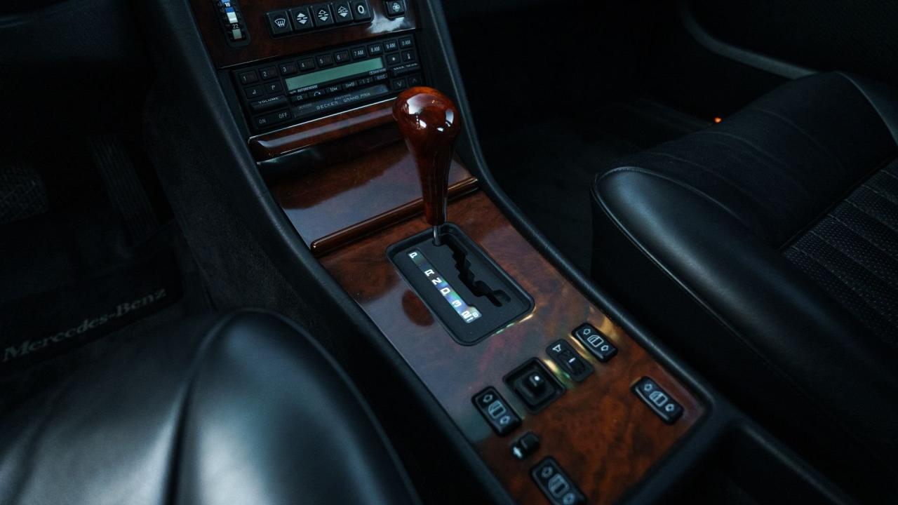 1988 Mercedes - Benz 560 SEL