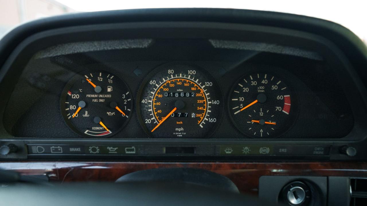 1988 Mercedes - Benz 560 SEL