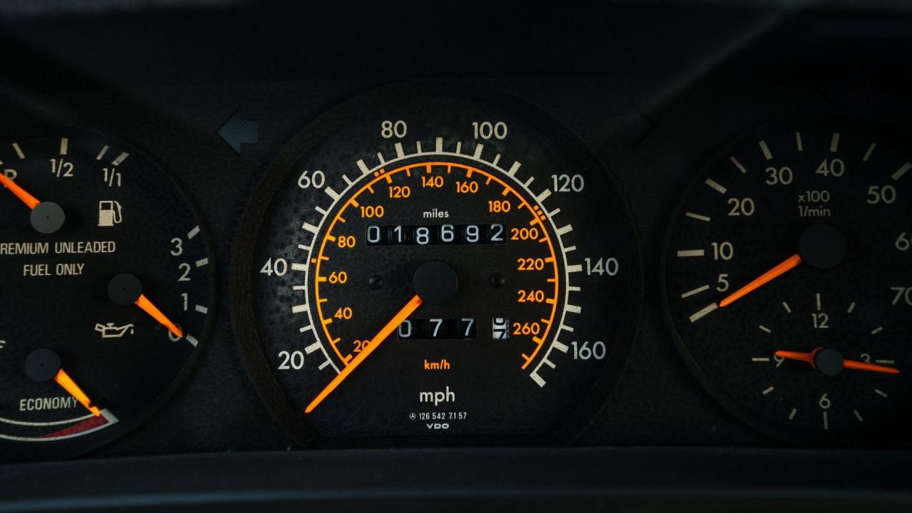 1988 Mercedes - Benz 560 SEL