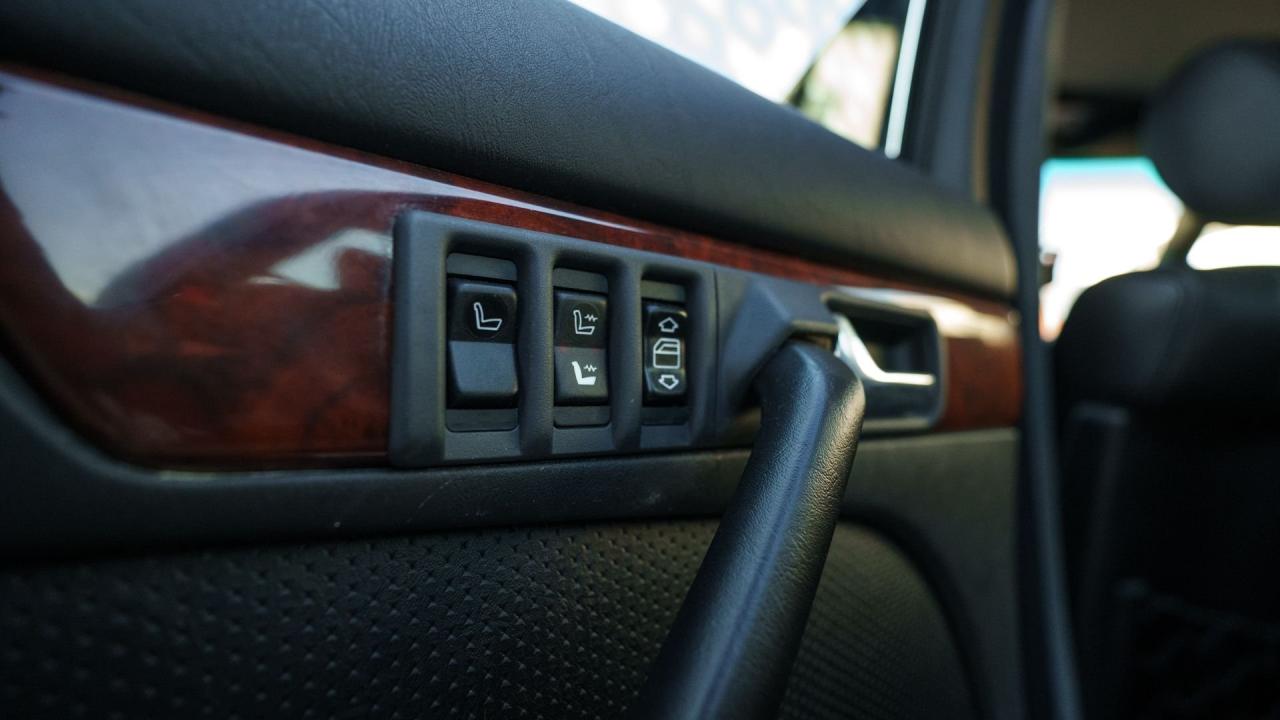 1988 Mercedes - Benz 560 SEL