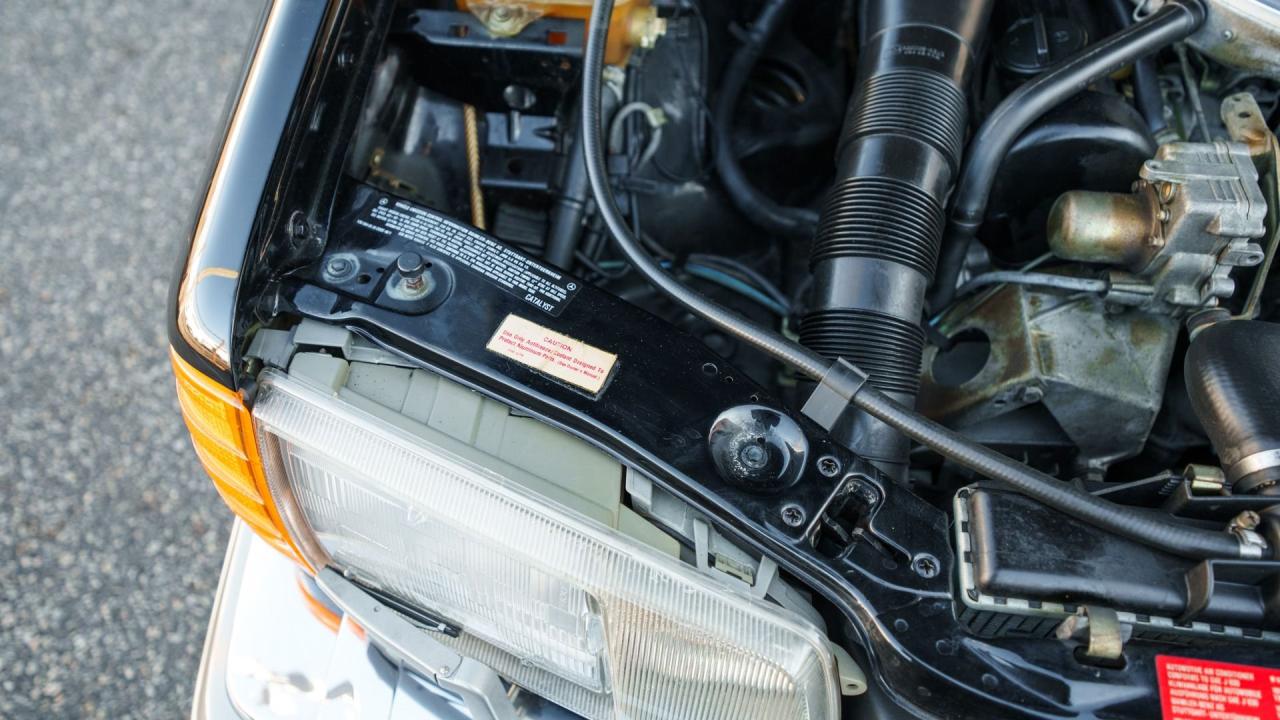 1988 Mercedes - Benz 560 SEL