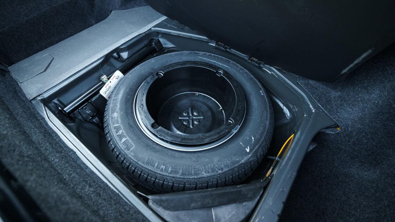 1988 Mercedes - Benz 560 SEL