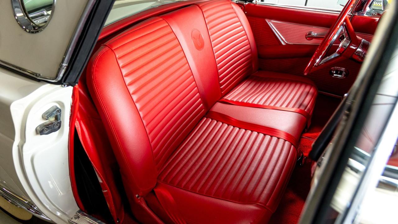 1957 Ford Thunderbird