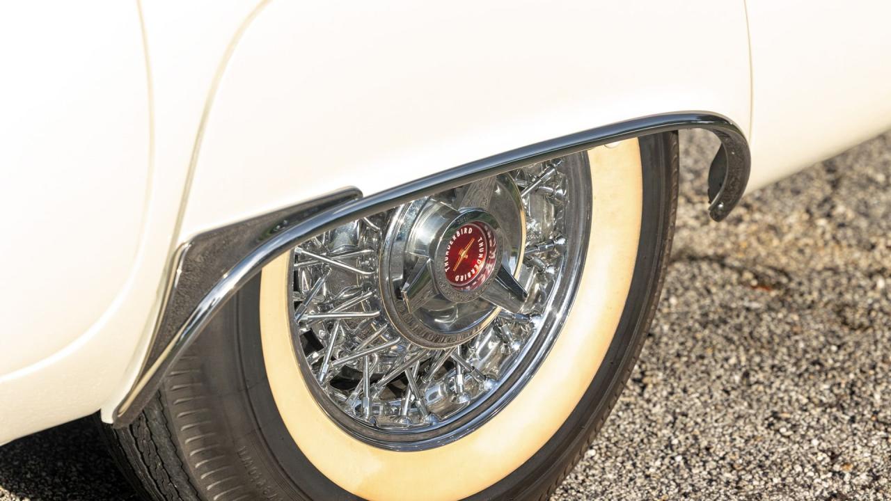 1957 Ford Thunderbird