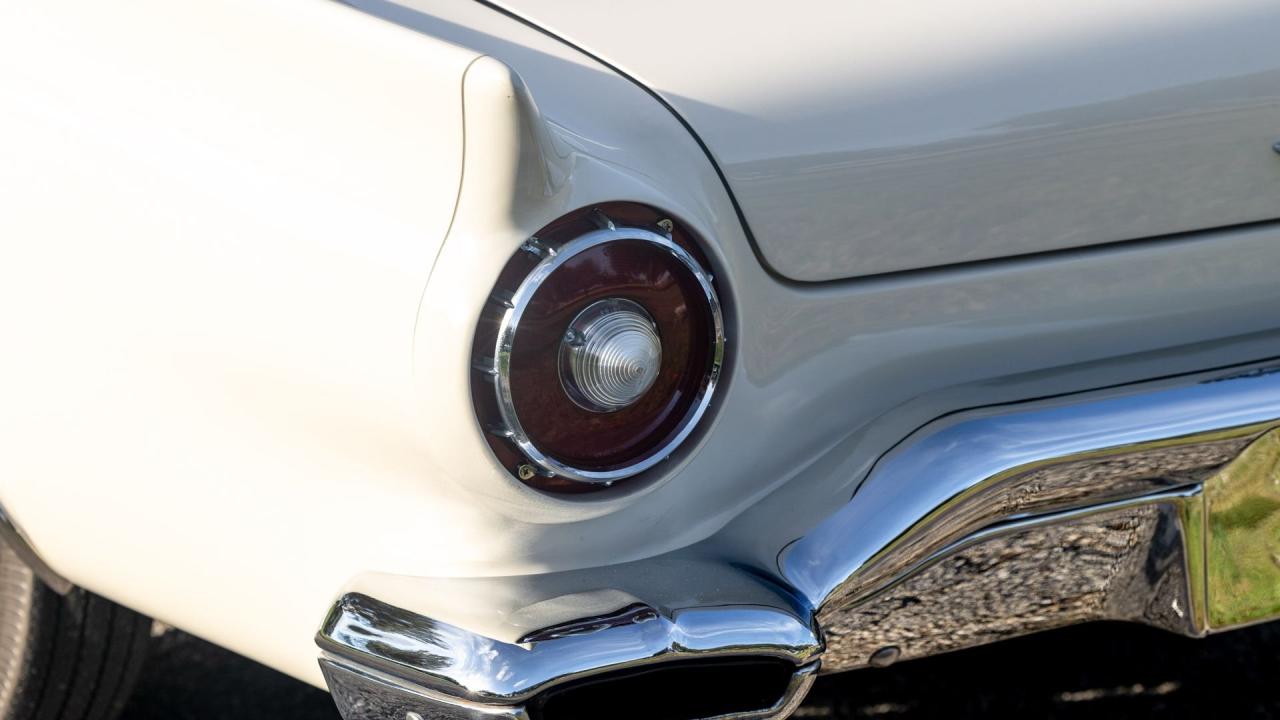 1957 Ford Thunderbird