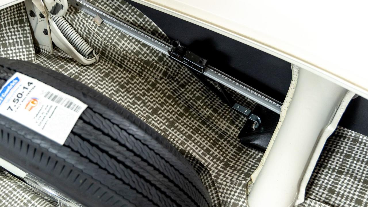 1957 Ford Thunderbird