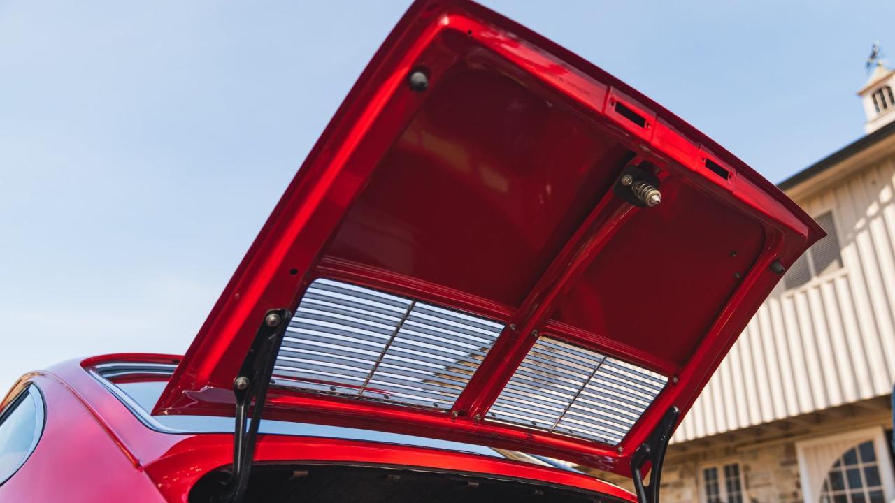 1965 Porsche 911 ex-1967 Daytona 24 Hours Winner