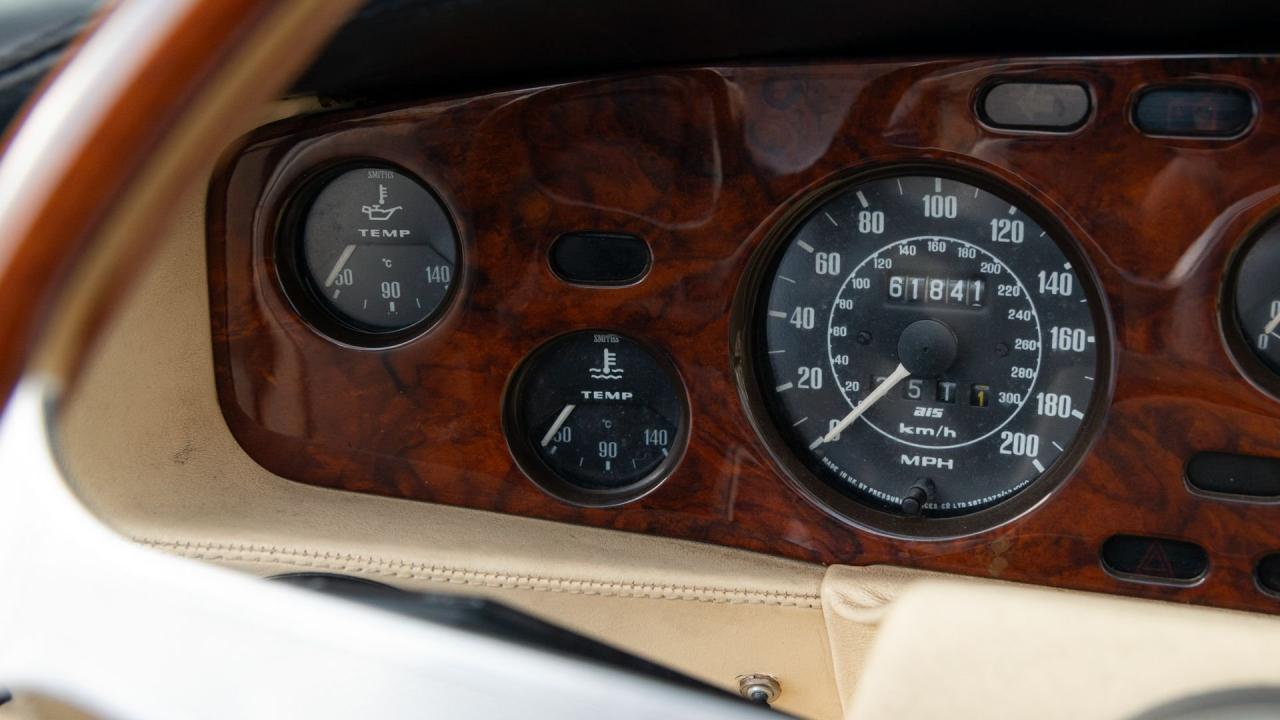 1986 Aston Martin V8 Volante