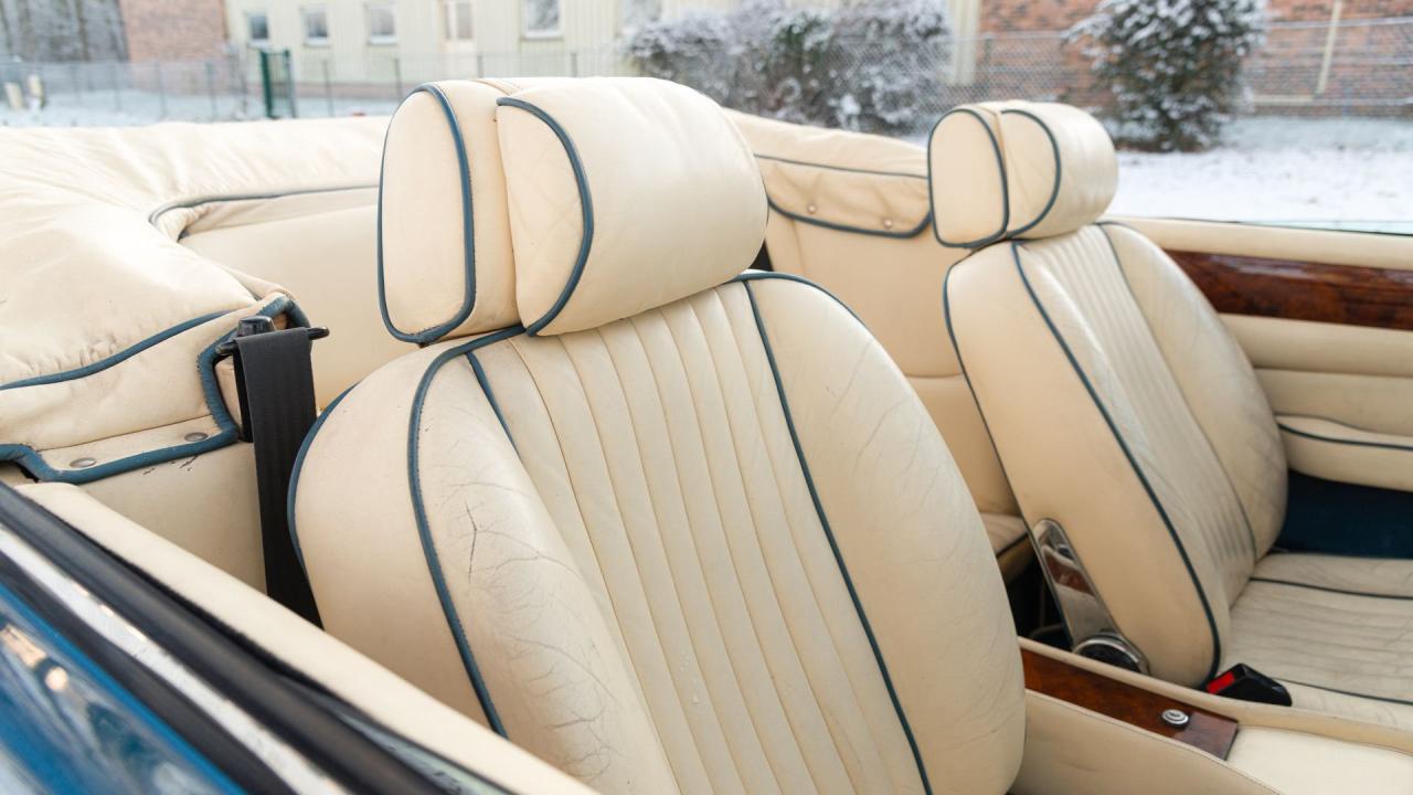 1986 Aston Martin V8 Volante