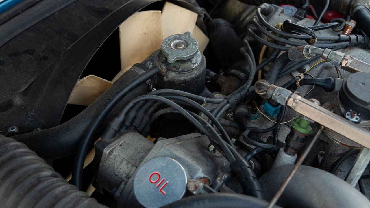 1986 Aston Martin V8 Volante