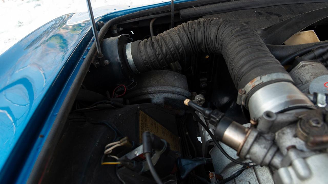 1986 Aston Martin V8 Volante