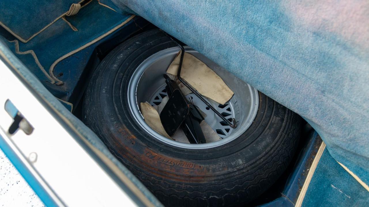 1986 Aston Martin V8 Volante