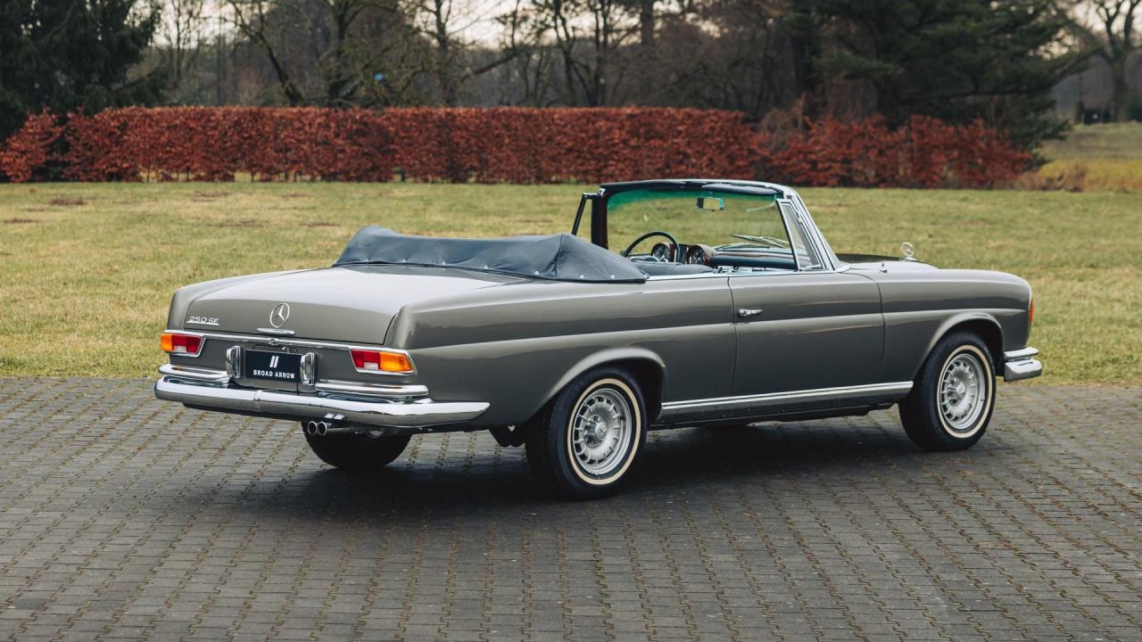 1967 Mercedes - Benz 250 SE Cabriolet