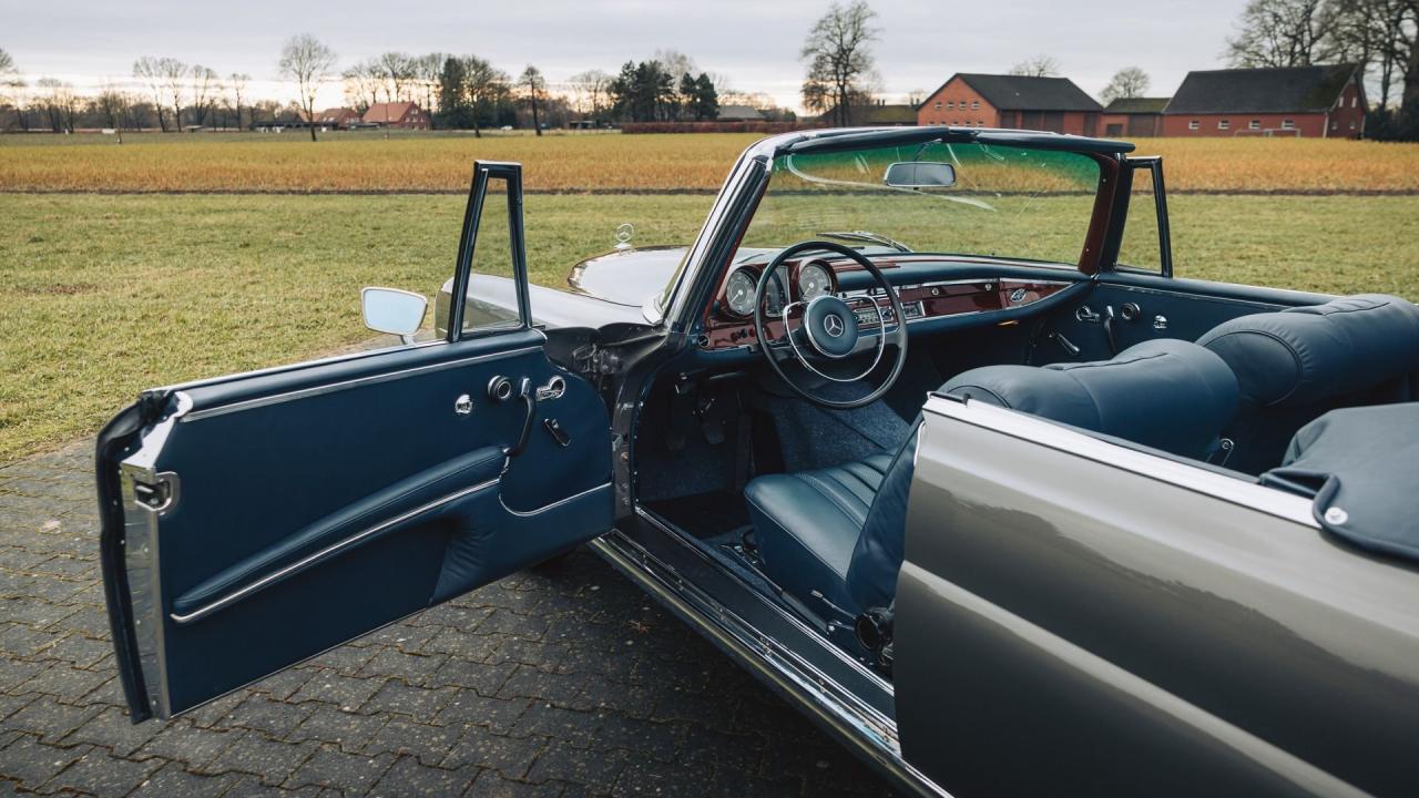 1967 Mercedes - Benz 250 SE Cabriolet