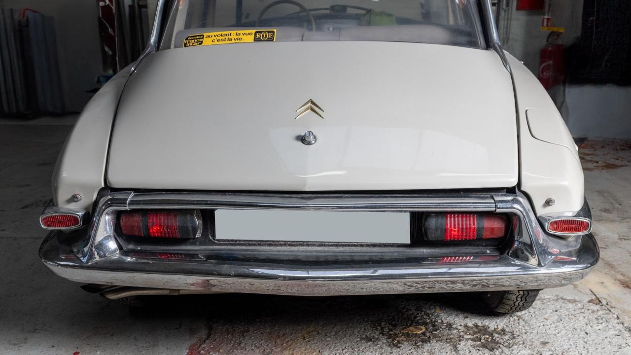 1958 Citro&euml;n DS 19