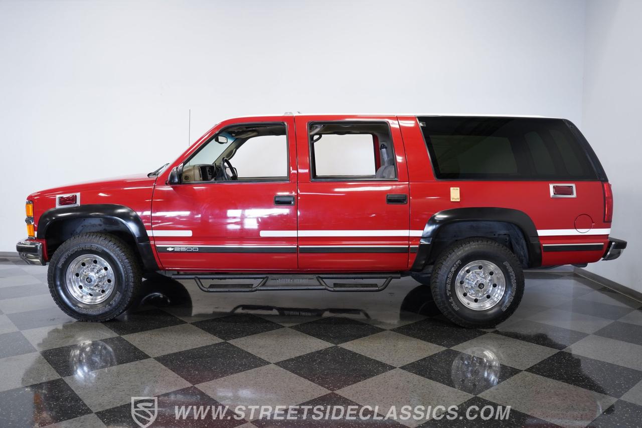 1999 Chevrolet Suburban 2500 4X4