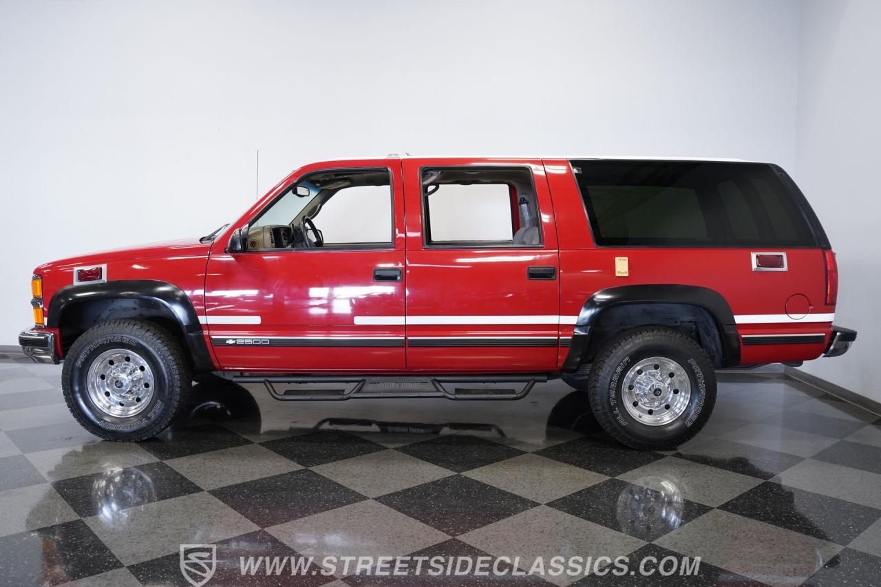 1999 Chevrolet Suburban 2500 4X4