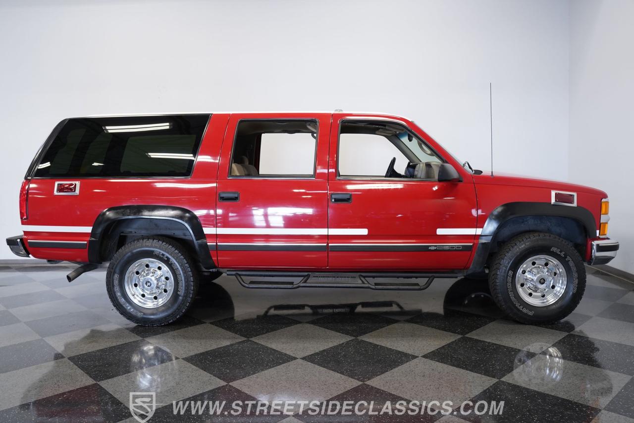 1999 Chevrolet Suburban 2500 4X4